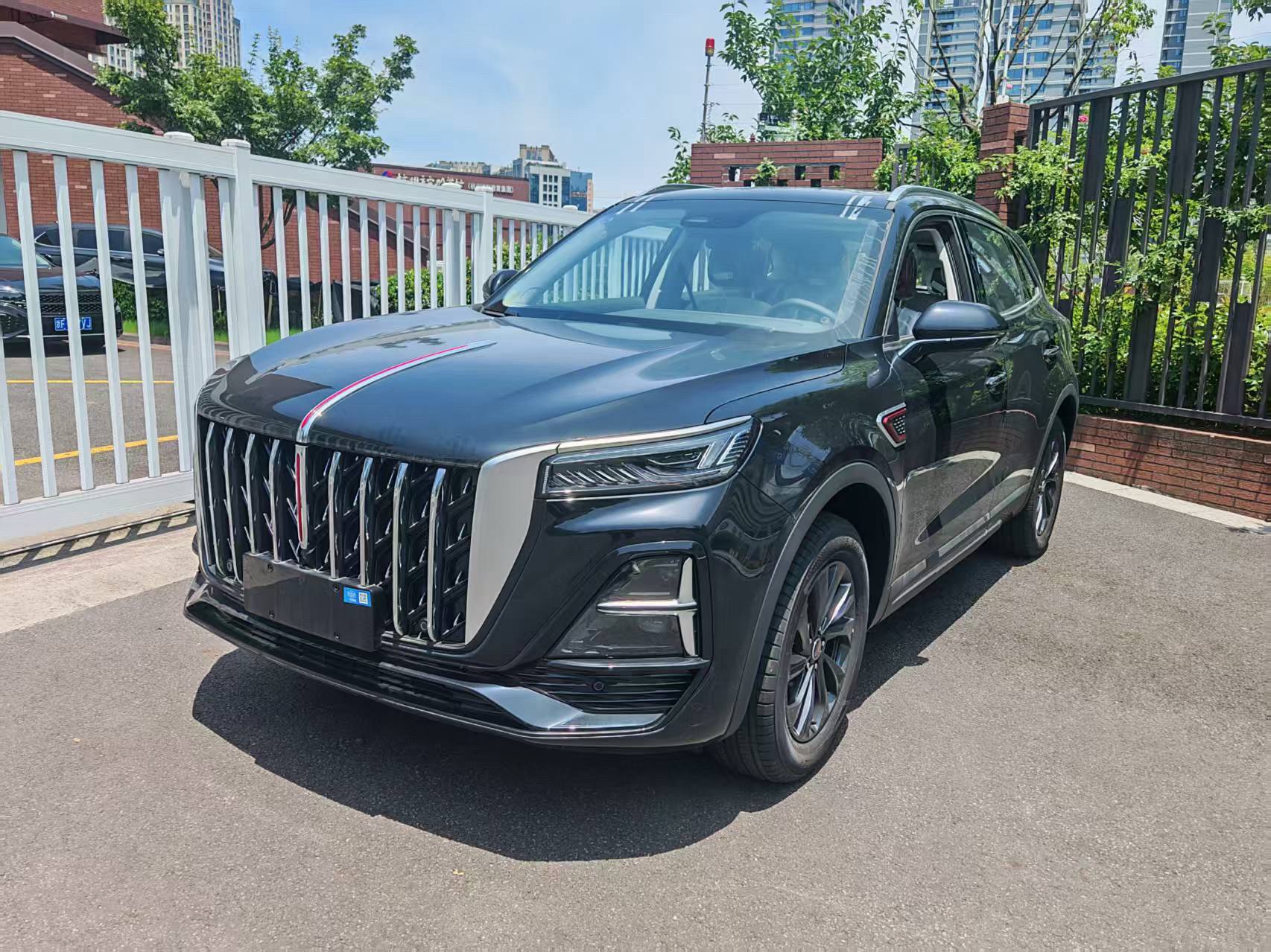 Hongqi 2025 HS5 2.0T Front-Wheel Drive "Qi Xiang Pro" Edition, Automatic Transmission exterior