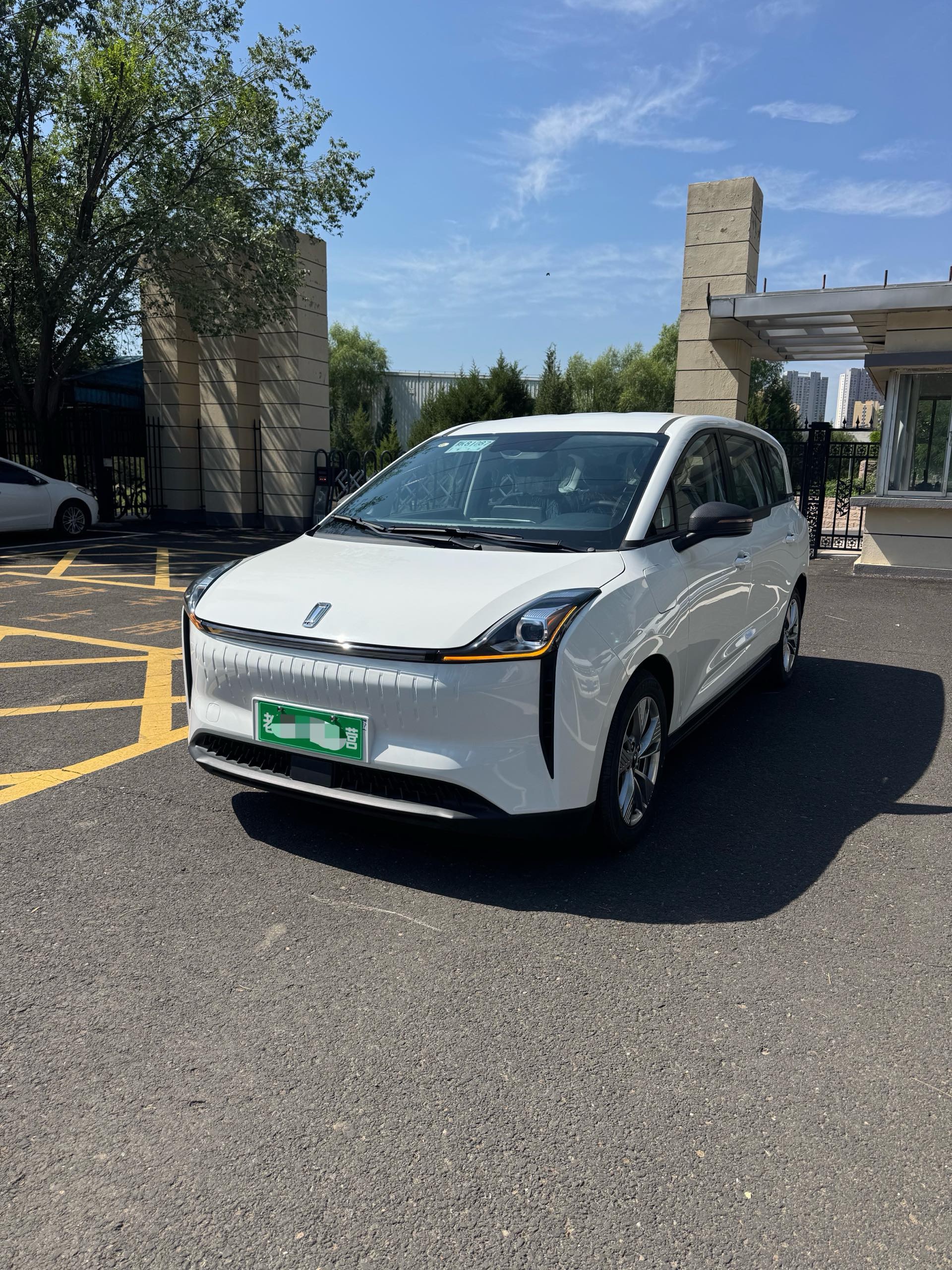 Benteng 2023 NAT PRO "Joyful Travel" Edition, 425 km, Automatic Transmission exterior