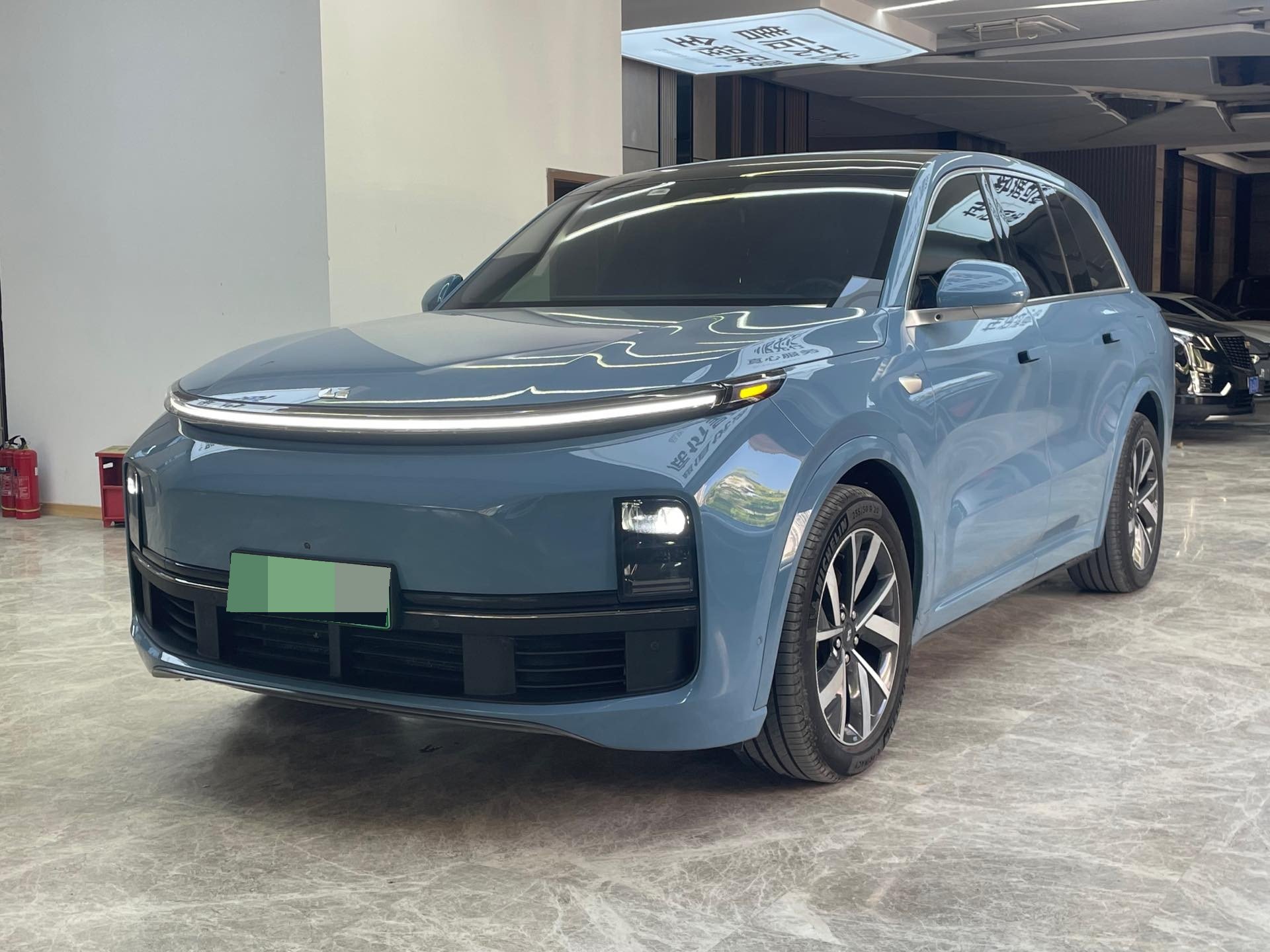 Li Auto L8 2023 Pro exterior