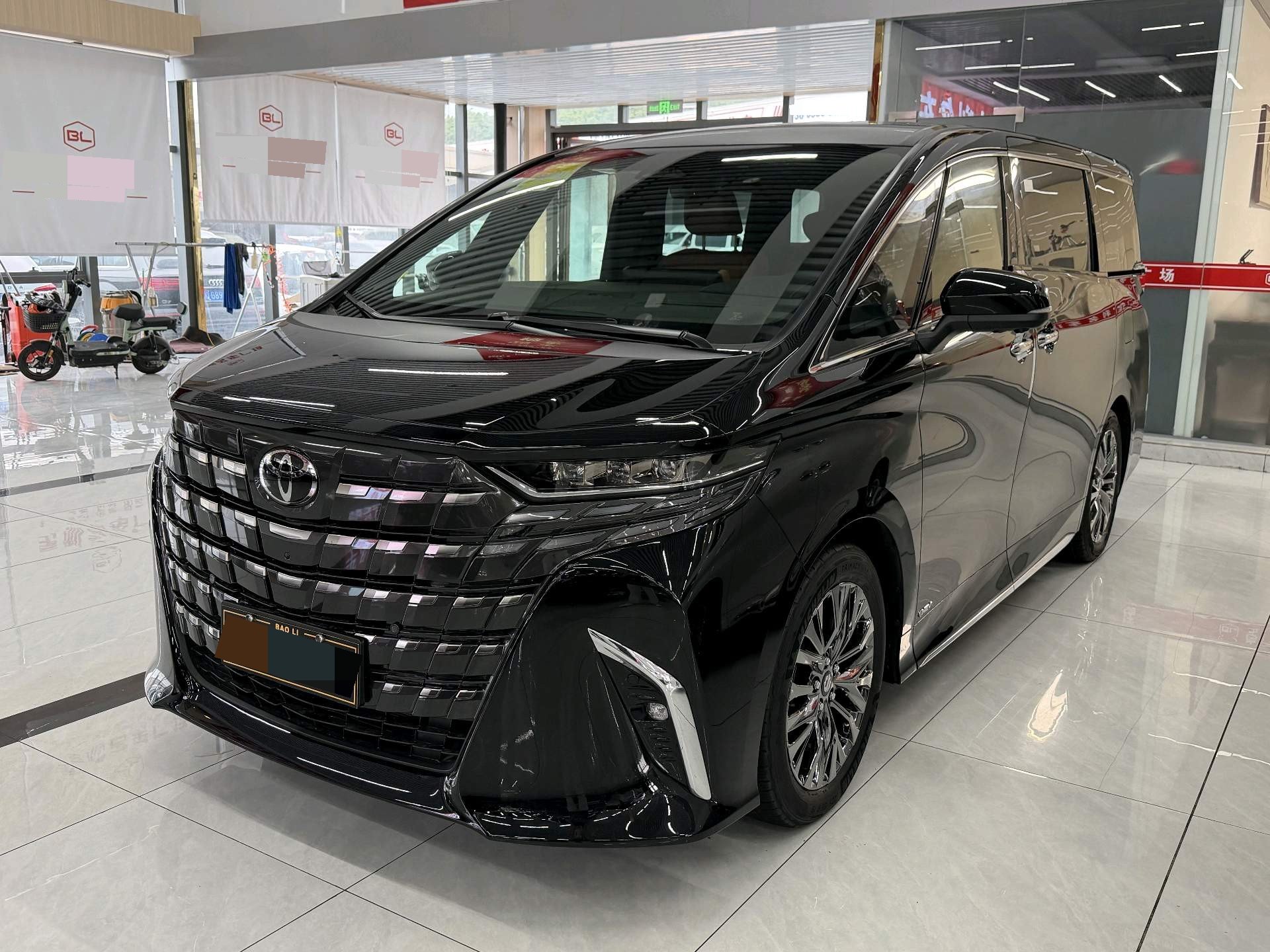 Toyota Alphard (Imported) 2025 Model Year Alphard 2.5 CVT Premium Gold Edition Automatic Transmission