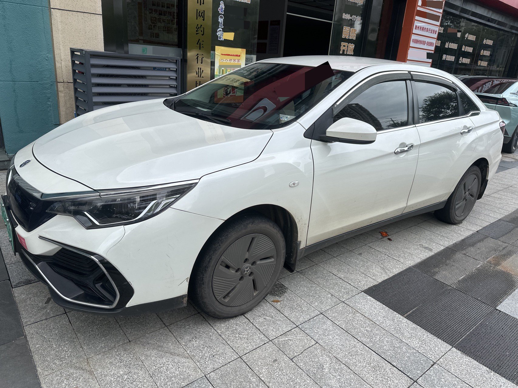 Venucia D60EV 2023 PLUS Smart Drive Edition RJ Model exterior