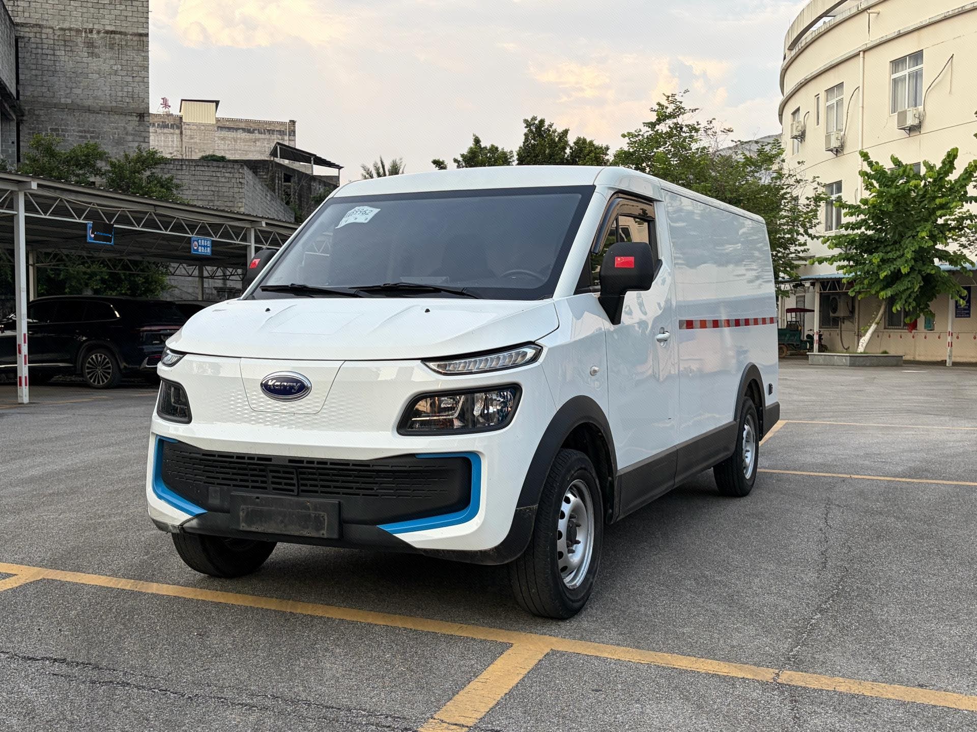 Kairui 2023 Dolphin EV Wealth Edition, Automatic Transmission exterior