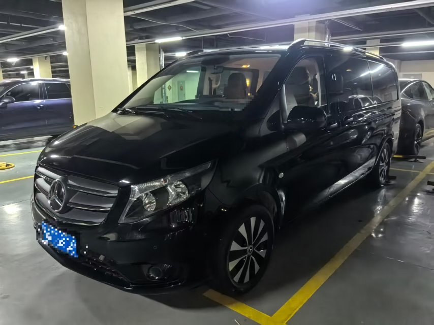Mercedes-Benz 2023 Vito 2.0T Business Edition 7-Seater Automatic Transmission exterior