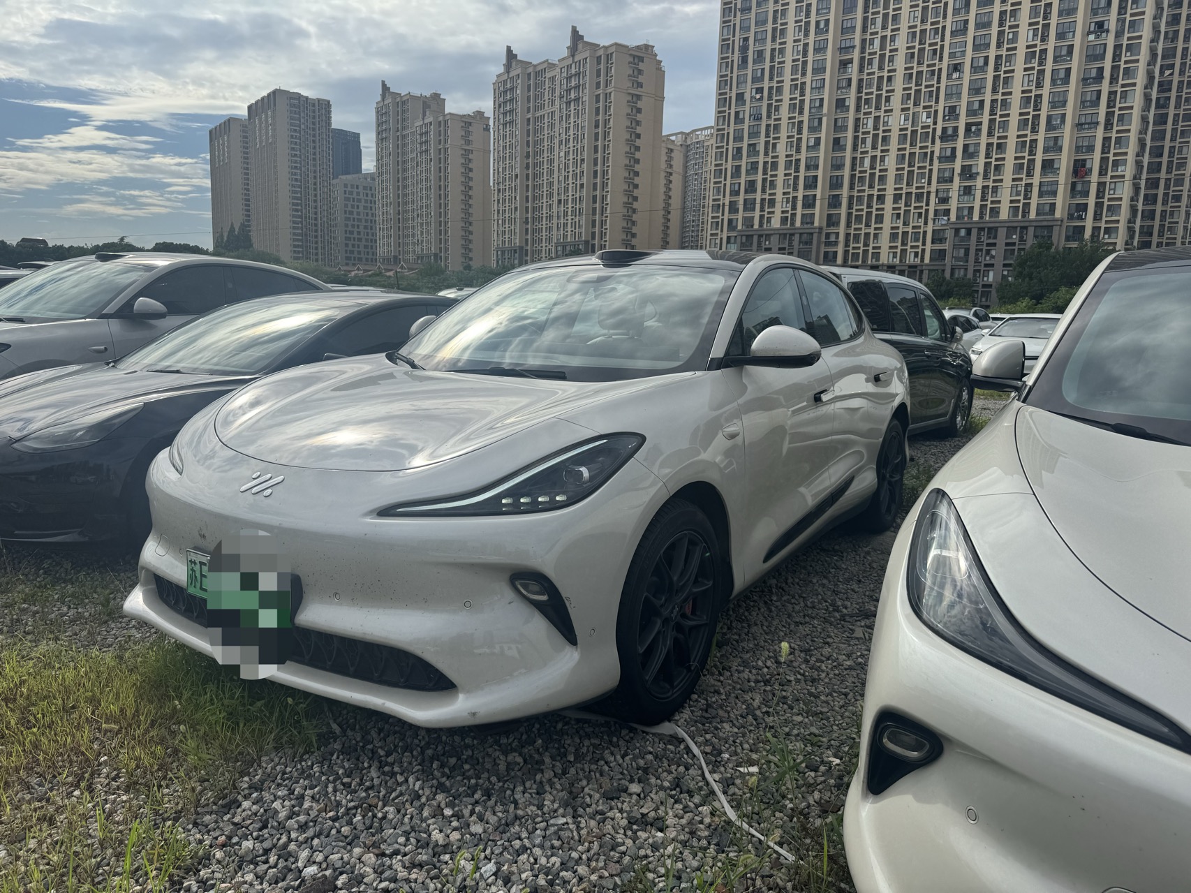 IM Motors 2025 Model Year IM LS6 Long Range "Lingshe" Intelligent Driving Edition, Automatic Transmission exterior
