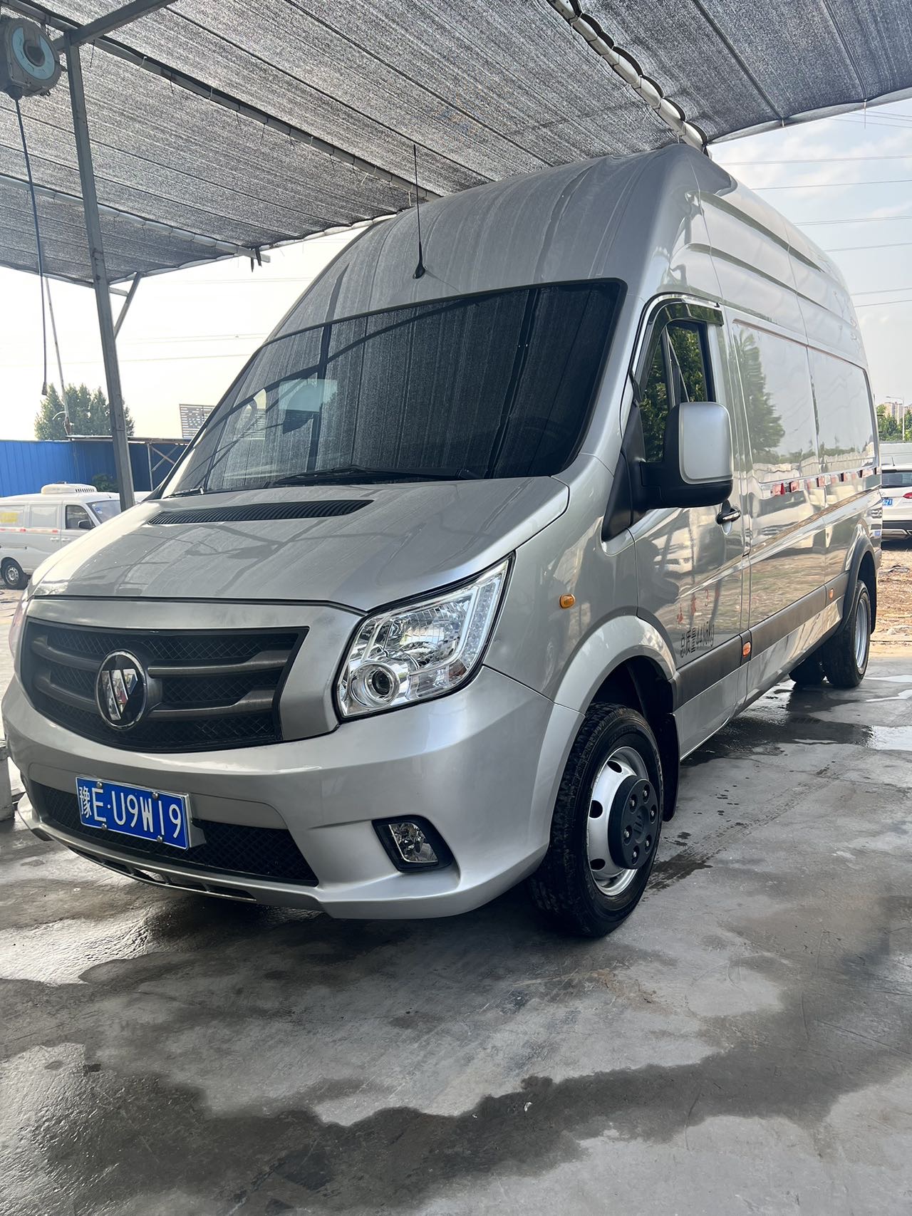 Foton 2024 Tuyao 2.5T Jixiang Van, Extended Wheelbase, High Roof, Dual Rear Tires, 3-Seater, Manual Transmission exterior