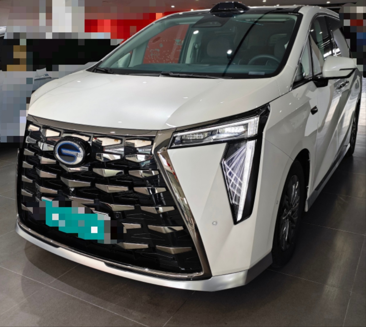 GAC Trumpchi 2025 Xiangwang M8 2.0T Qiankun Series Ultra First Class Automatic Transmission exterior