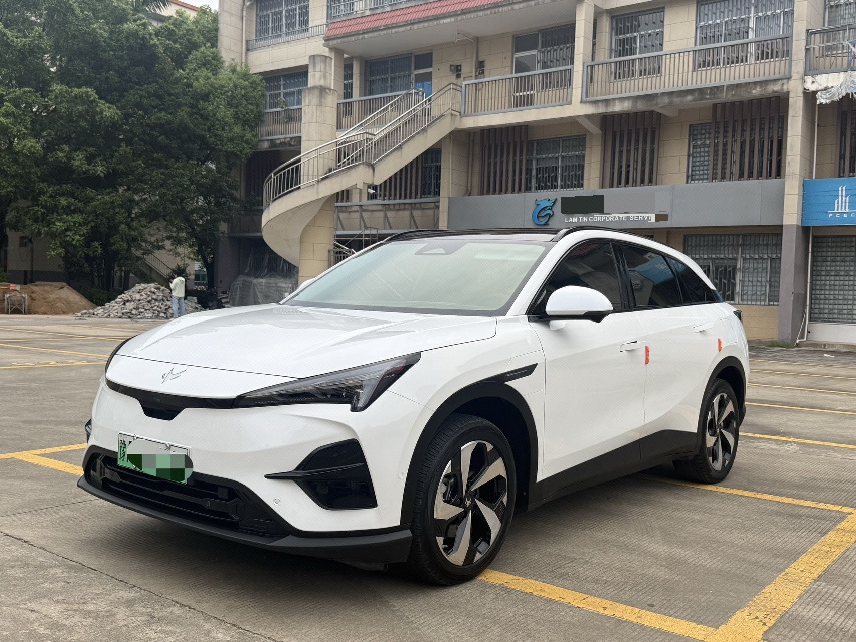 ARCFOX αT5 2024 Model 520 MAX exterior