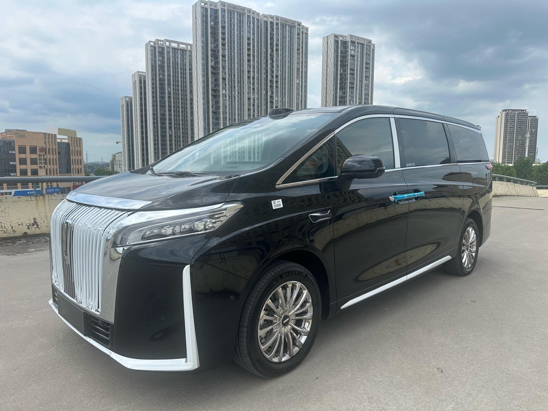 WEY 2025 Gaoshan 8 Hi4 1.5T AWD Automatic exterior