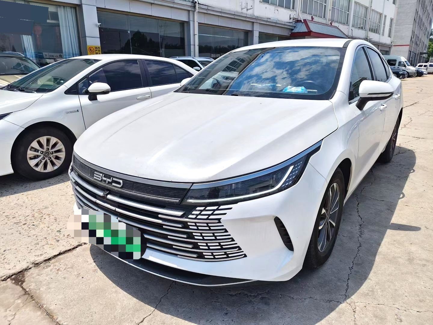 BYD 2023 Destroyer 05 DM-i 1.5 CVT 55KM Champion Edition Premium Automatic exterior