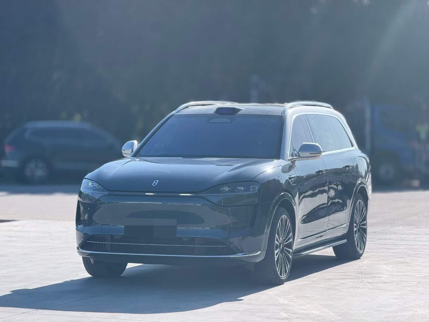 AITO M9 2024 Model Year, Extended-Range Max Edition, 52kWh exterior