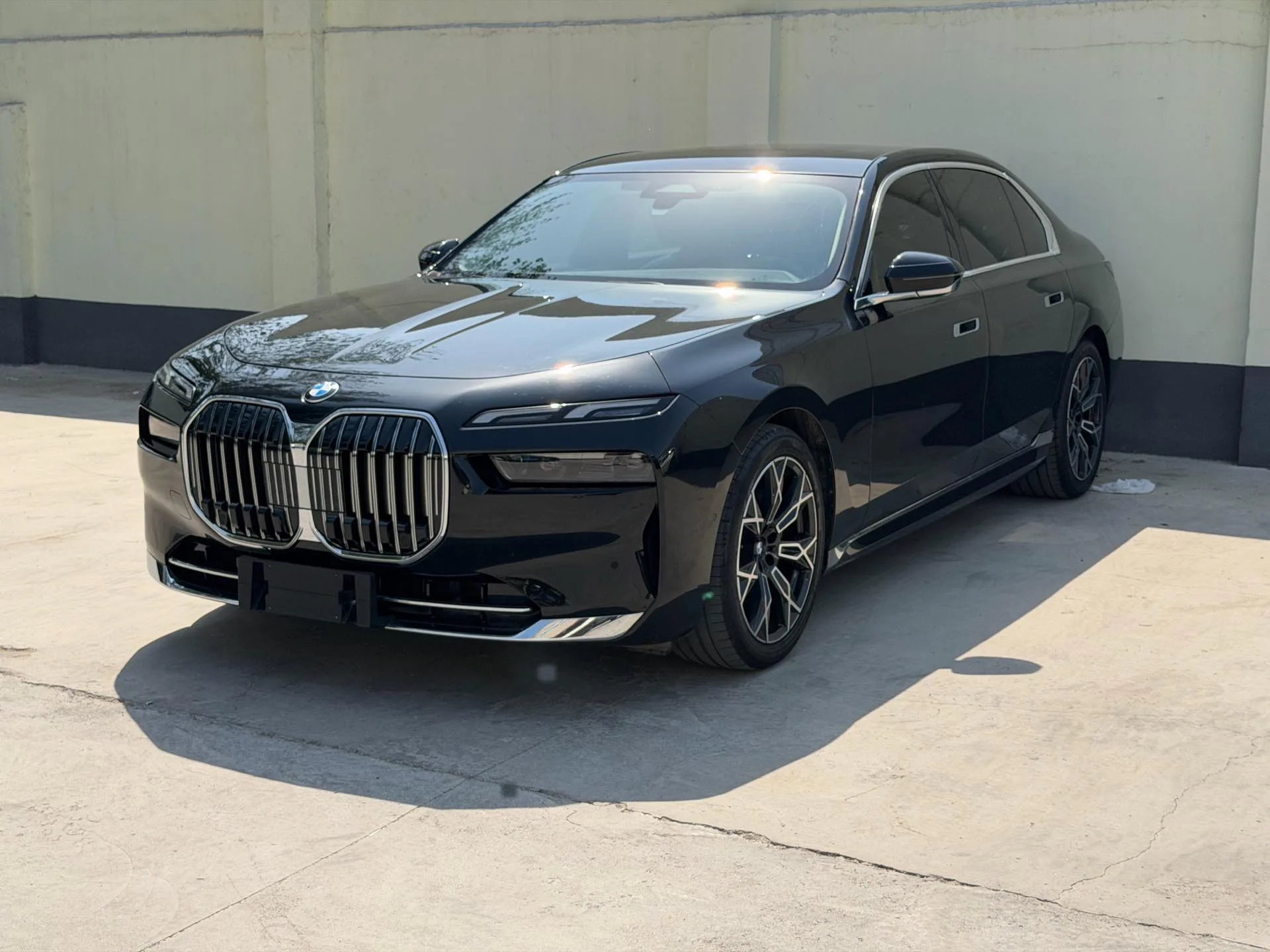 BMW 7 Series (Imported) 2023 735Li 48V 3.0T M Sport Package Automatic exterior