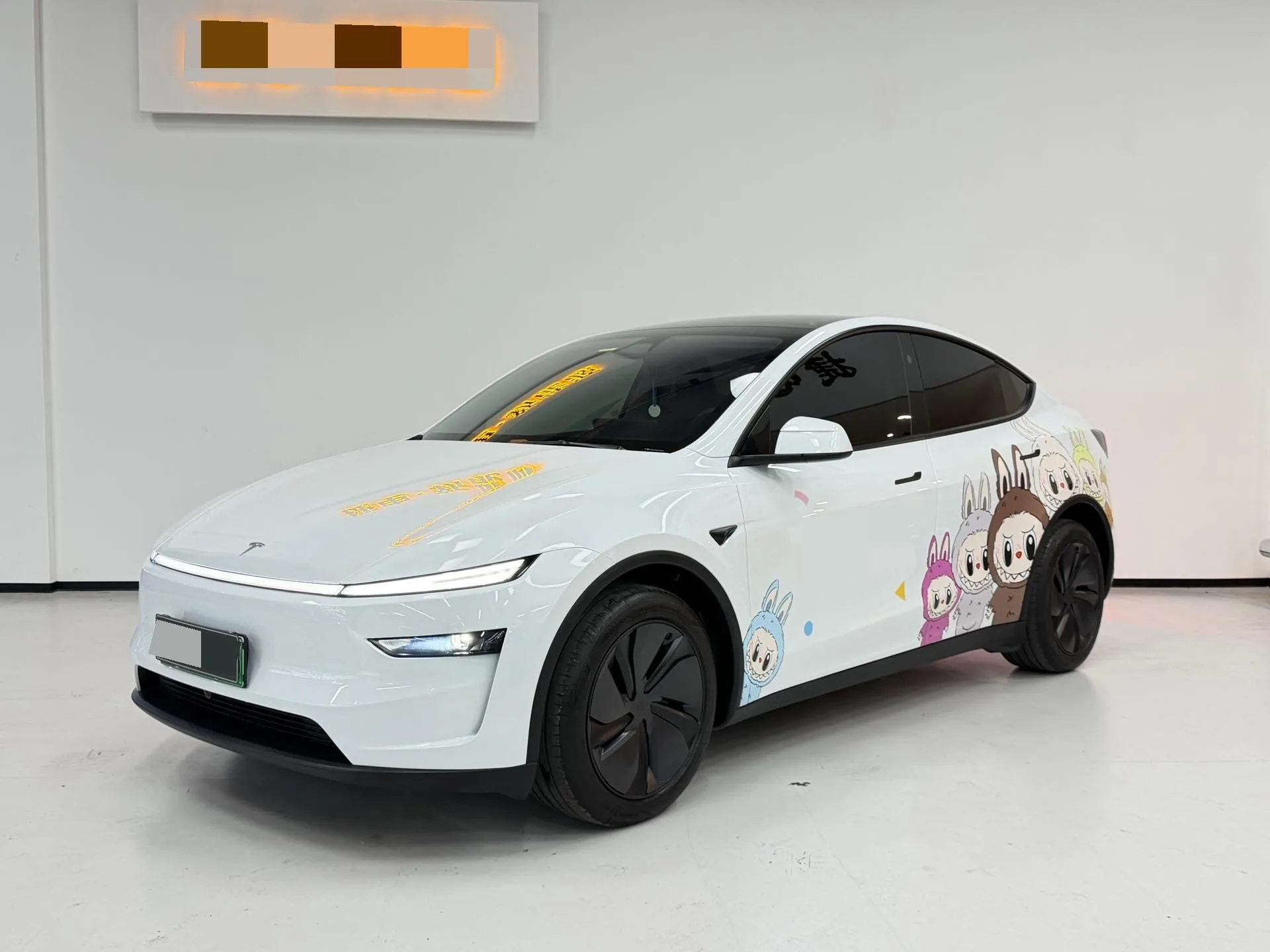 Tesla 2025 Model Y Long Range All-Wheel Drive (Facelift) Automatic exterior