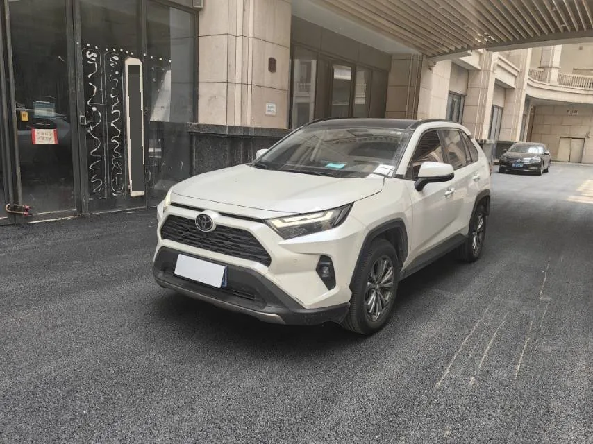 Toyota 2023 RAV4 2.0 CVT 2WD Fashion Plus Edition Automatic exterior