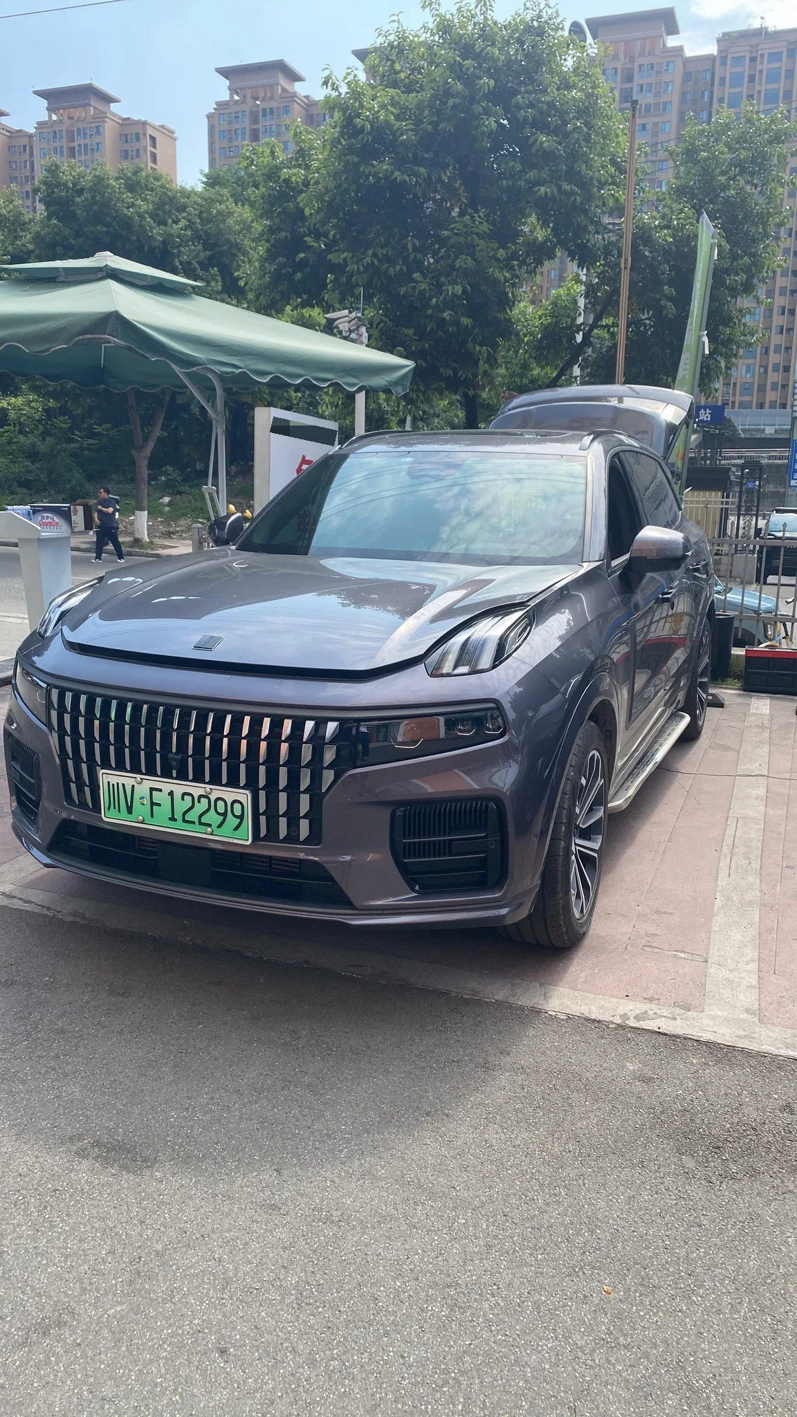 Lynk & Co 09 New Energy 2023 Model Year 2.0TD EM-P Long Range Edition PM 7-Seater exterior