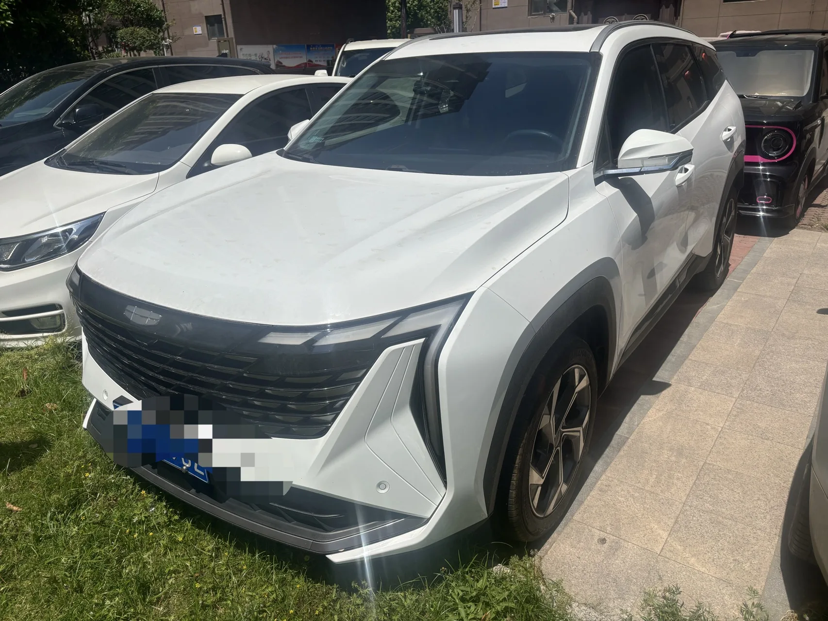 Geely Boyue L 2023 1.5TD DCT Premium Edition exterior