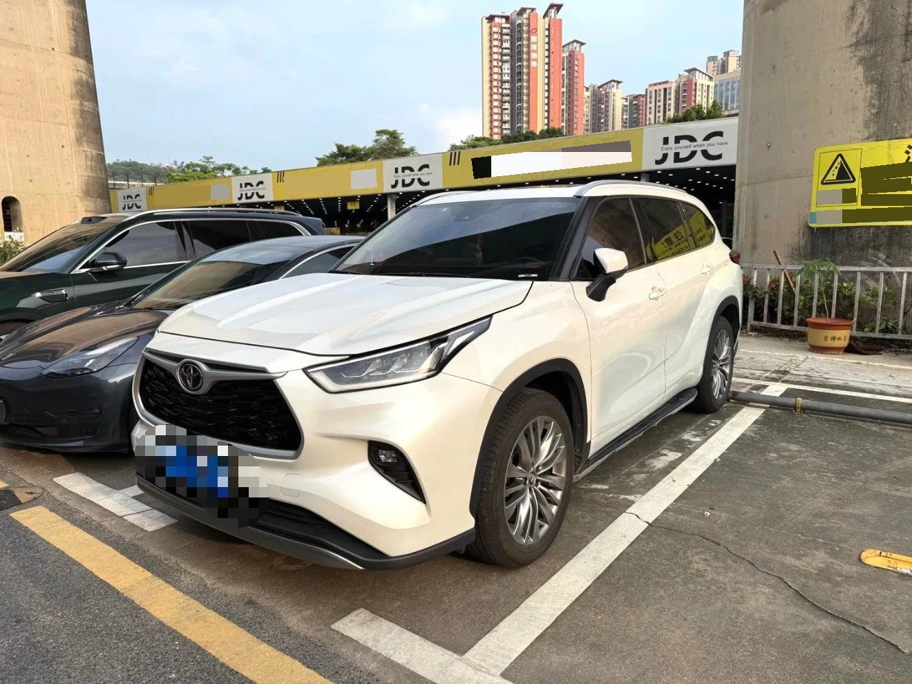 2024 Toyota Highlander 2.0T 380T 4WD Luxury 7-seater Automatic exterior