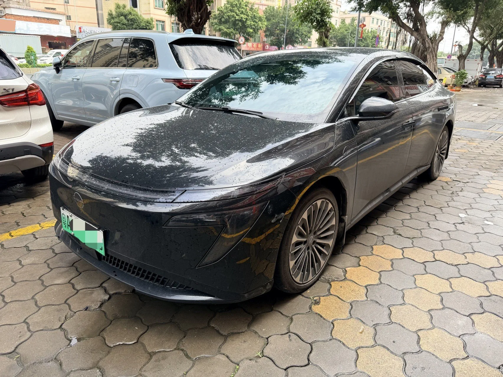 Nissan 2025 N7 625 Pro Automatic exterior