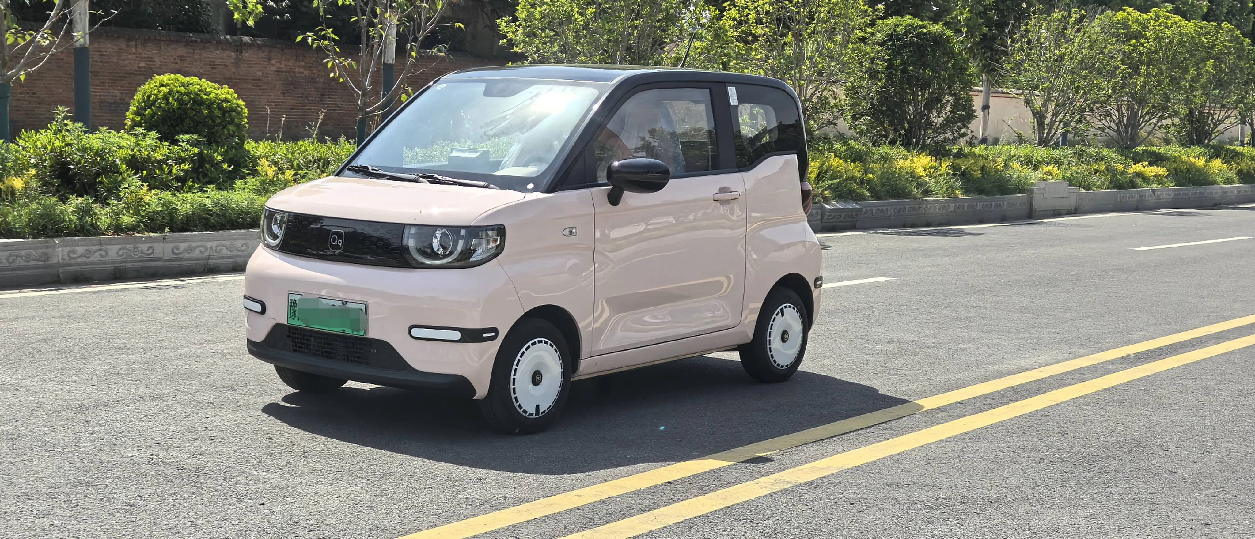 Chery 2025 QQ Ice Cream 205km Energetic Edition Automatic exterior