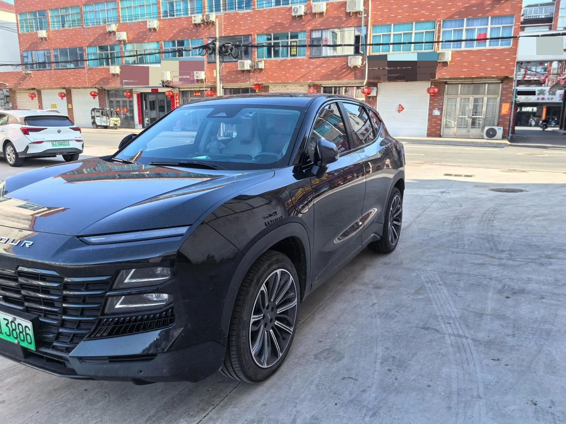 Jietu Dasheng i-DM 2023 1.5T DHT Lightning 02 exterior