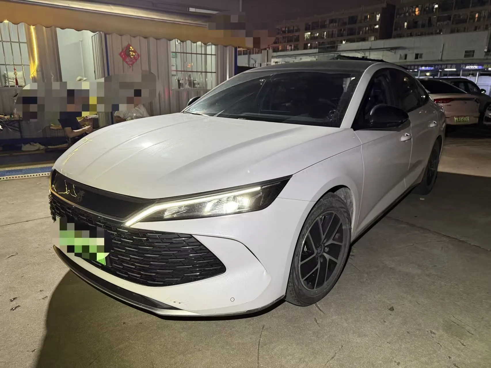Qin L 2024 DM-i 80KM Transcend Edition exterior