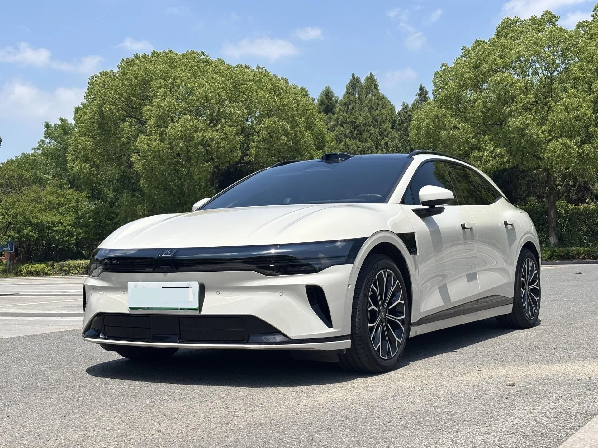JiKrypton 2025 Model JiKrypton 007GT Long Range Rear-Wheel Drive Intelligent Driving Edition 100kWh Automatic exterior