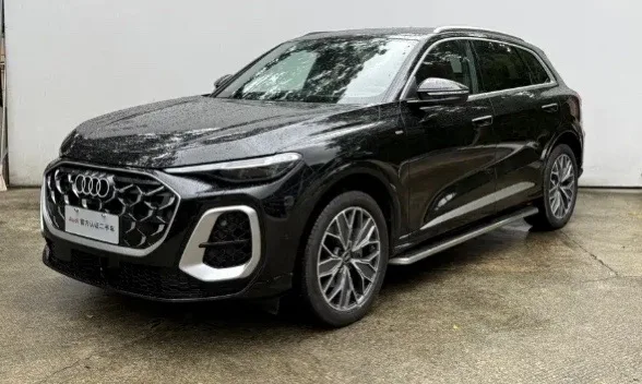 2026 Audi Q5L 2.0T 10 Million Users Exclusive Edition, Automatic Transmission exterior