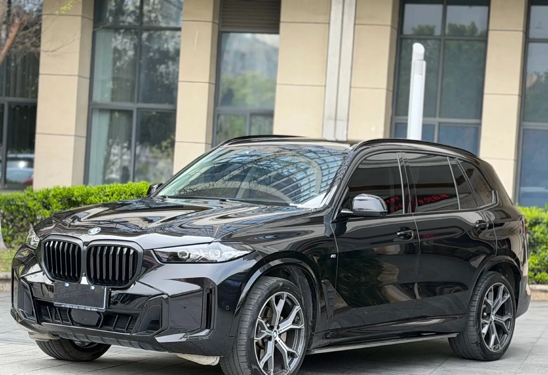 2023 BMW X5 xDrive30Li 48V 2.0T Luxury M Sport Shadow Edition Automatic exterior
