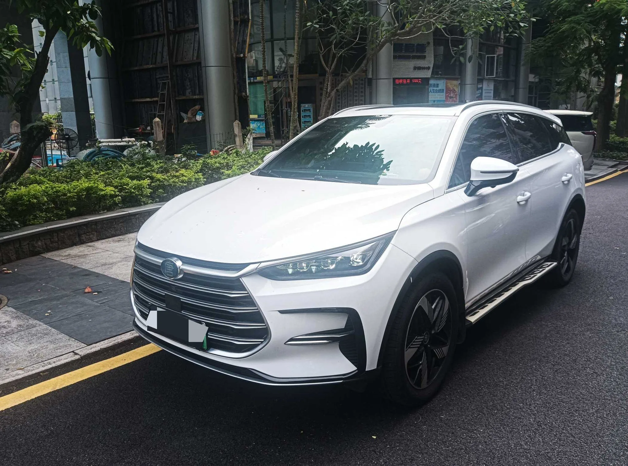 BYD Tang New Energy 2023 Tang DM-i 1.5T CVT 112KM Champion Edition Deluxe Automatic exterior