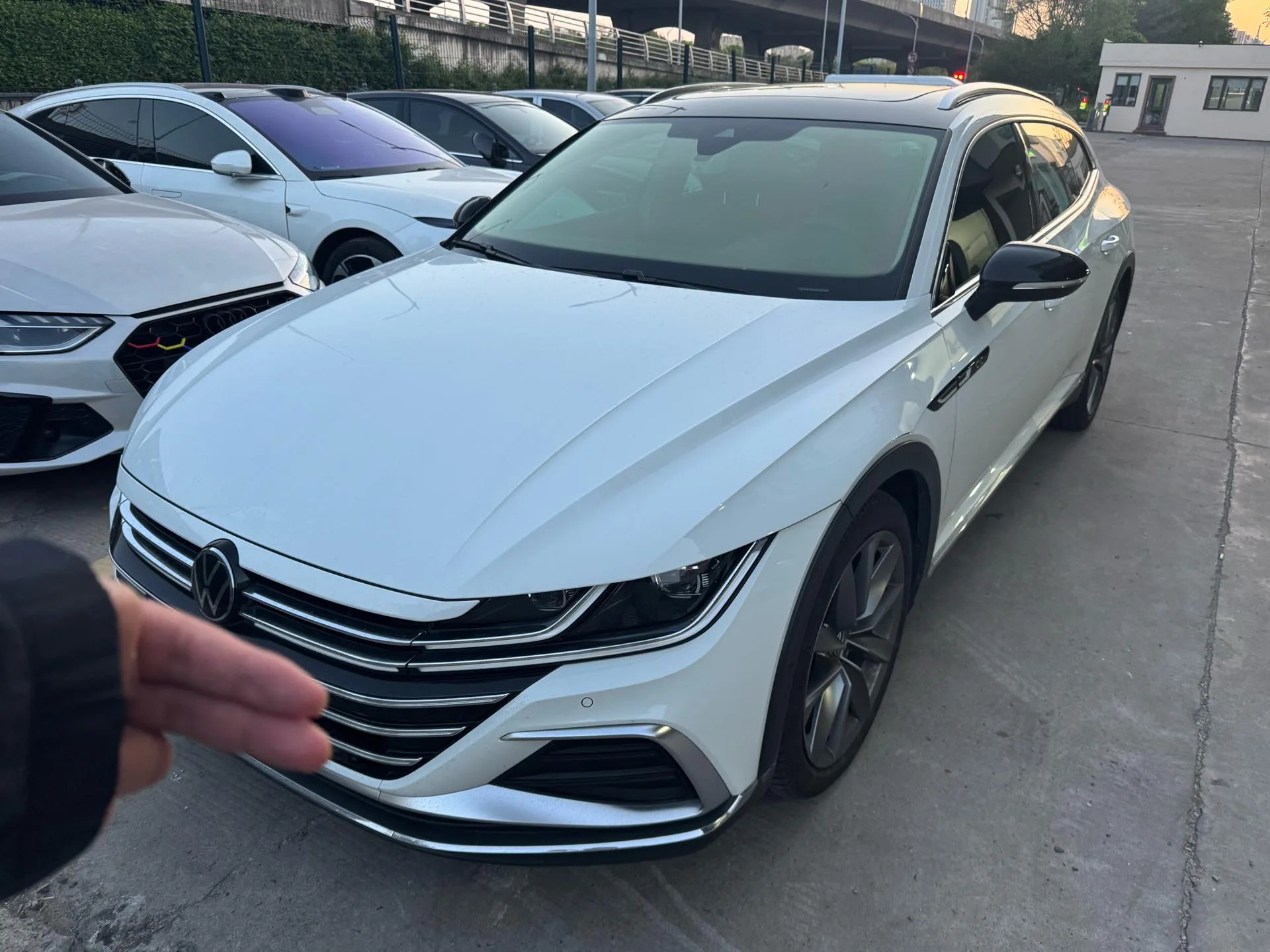 FAW-Volkswagen CC 2023 Shooting Brake 380TSI Hunter Edition exterior