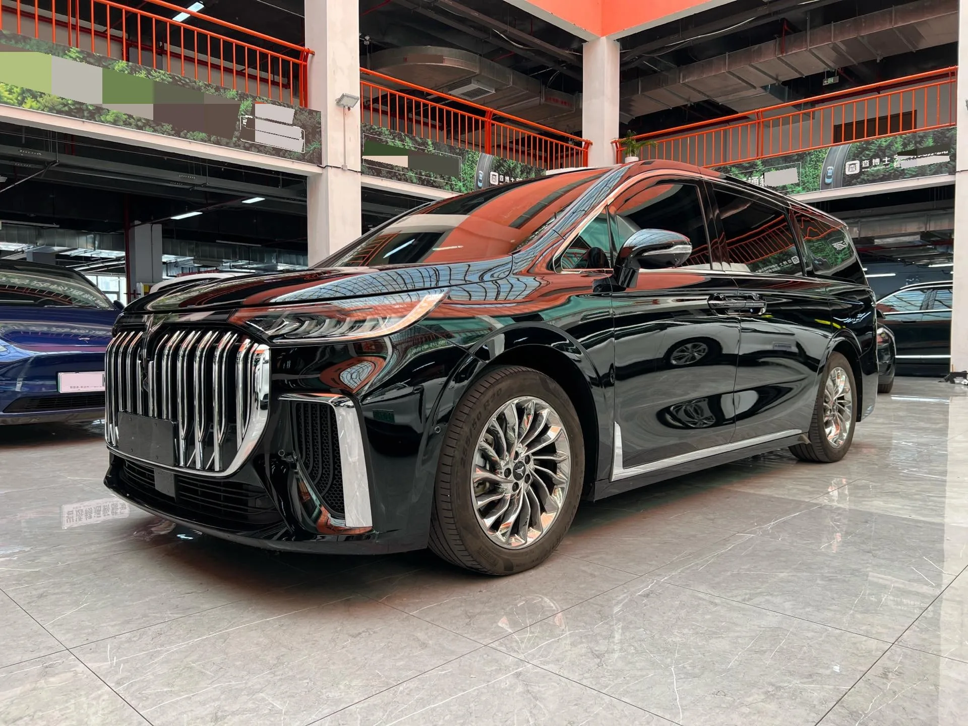 Dreamer 2024 PHEV Extended Range Flagship Edition exterior