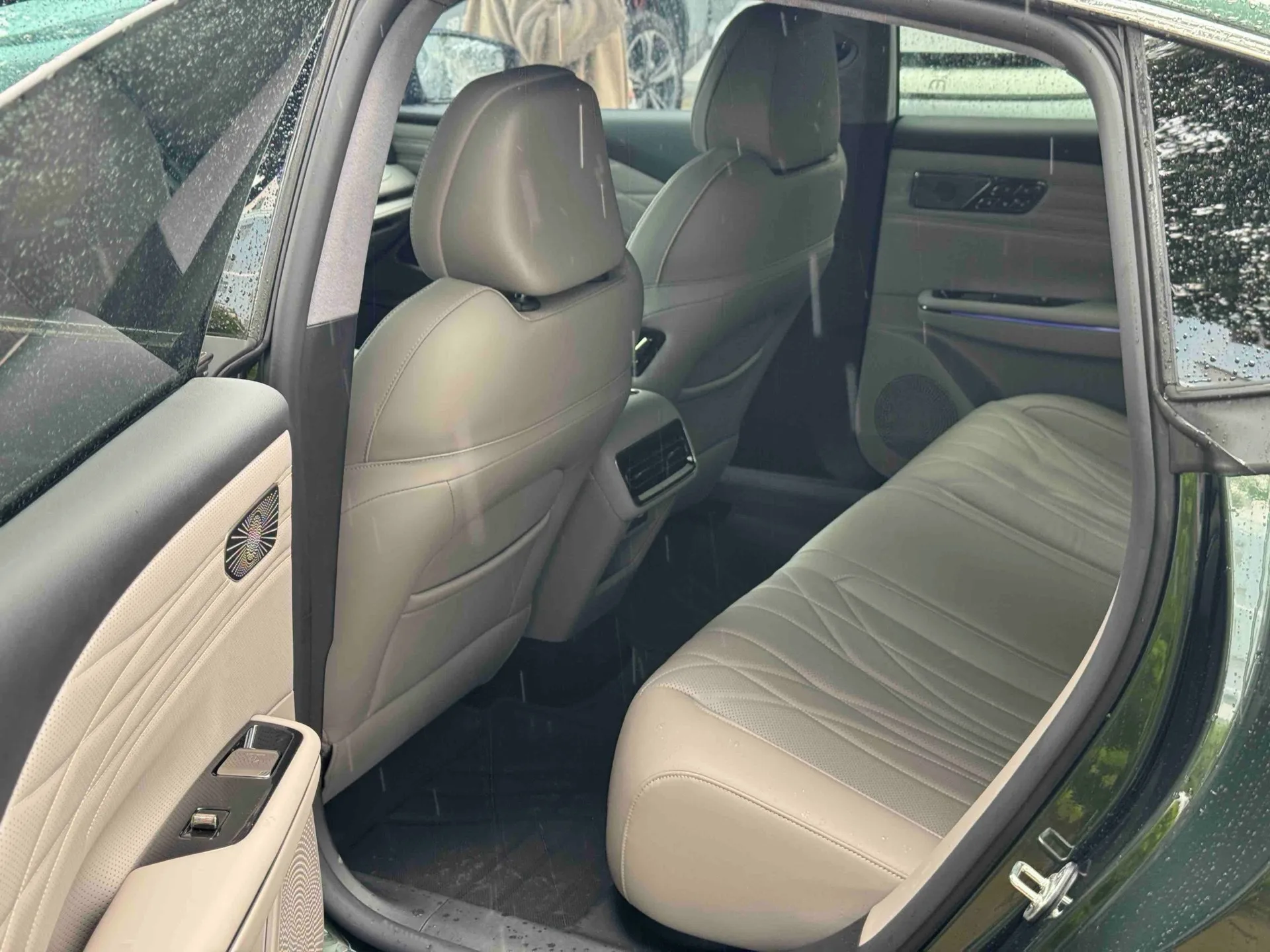 Galaxy Star 8 2025 Model 130km EM-i Flagship Edition exterior