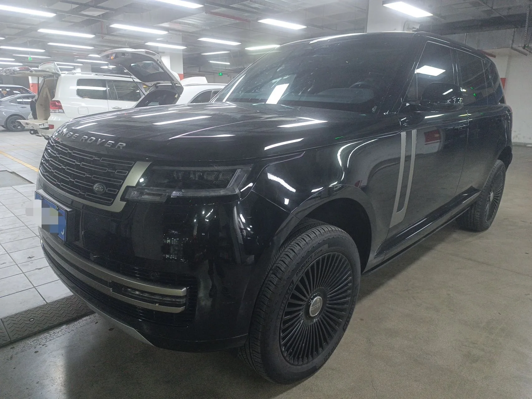 2025 Land Rover Range Rover (Imported) 48V 3.0T L6 400PS Extended 7-Seater Automatic exterior