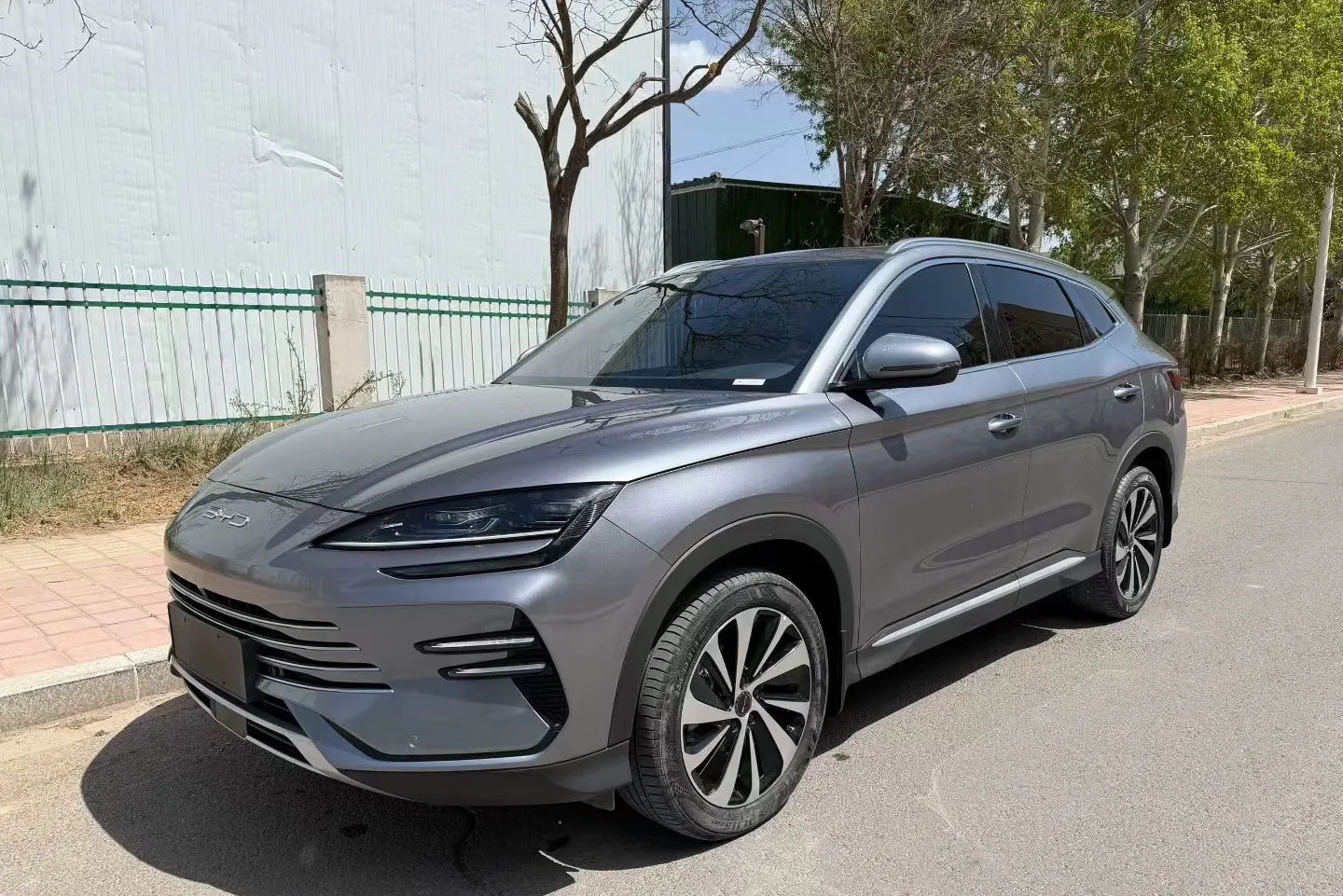 BYD Song PLUS New Energy 2025 Model, Song PLUS DM-i 1.5 CVT, 112km Range, Premium Automatic exterior