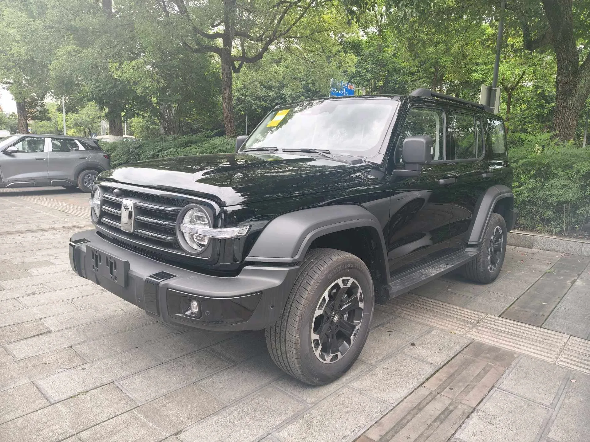 Tank 2025 Model Tank 300 Hi4-T 2.0T Hi4-T 36.7kWh Automatic Transmission exterior