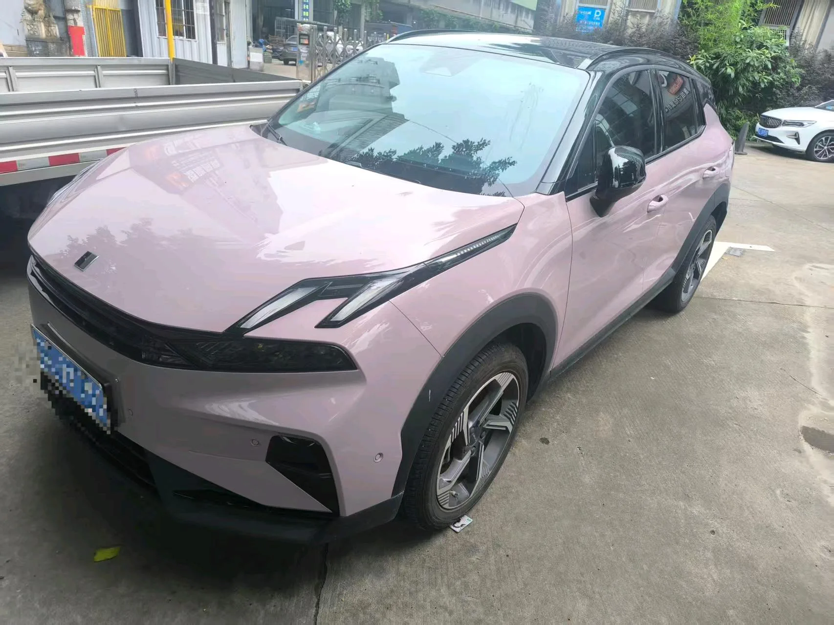 Lynk & Co 2025 Model Year Lynk & Co 06 1.5T Renew Halo Automatic exterior
