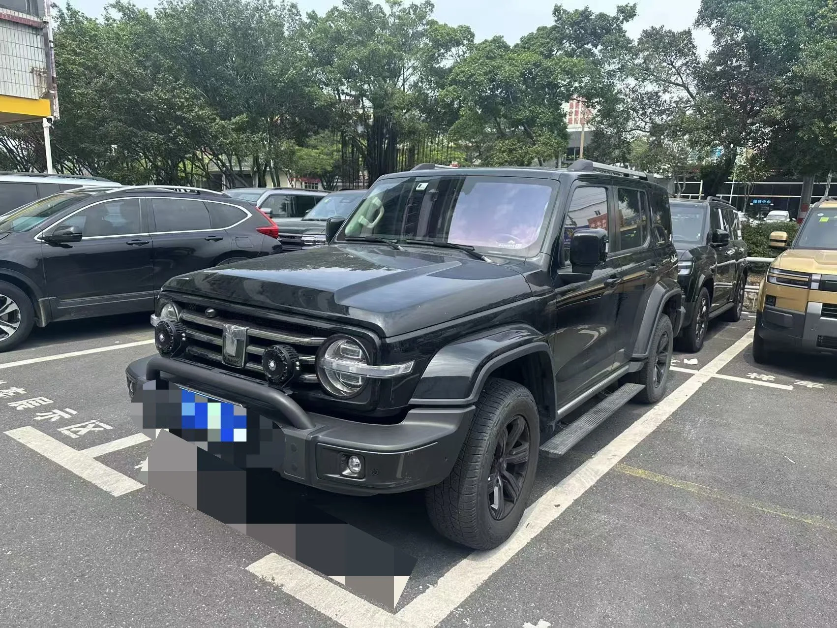 The 2023 Tank 300 City Edition 2.0T looks great exterior