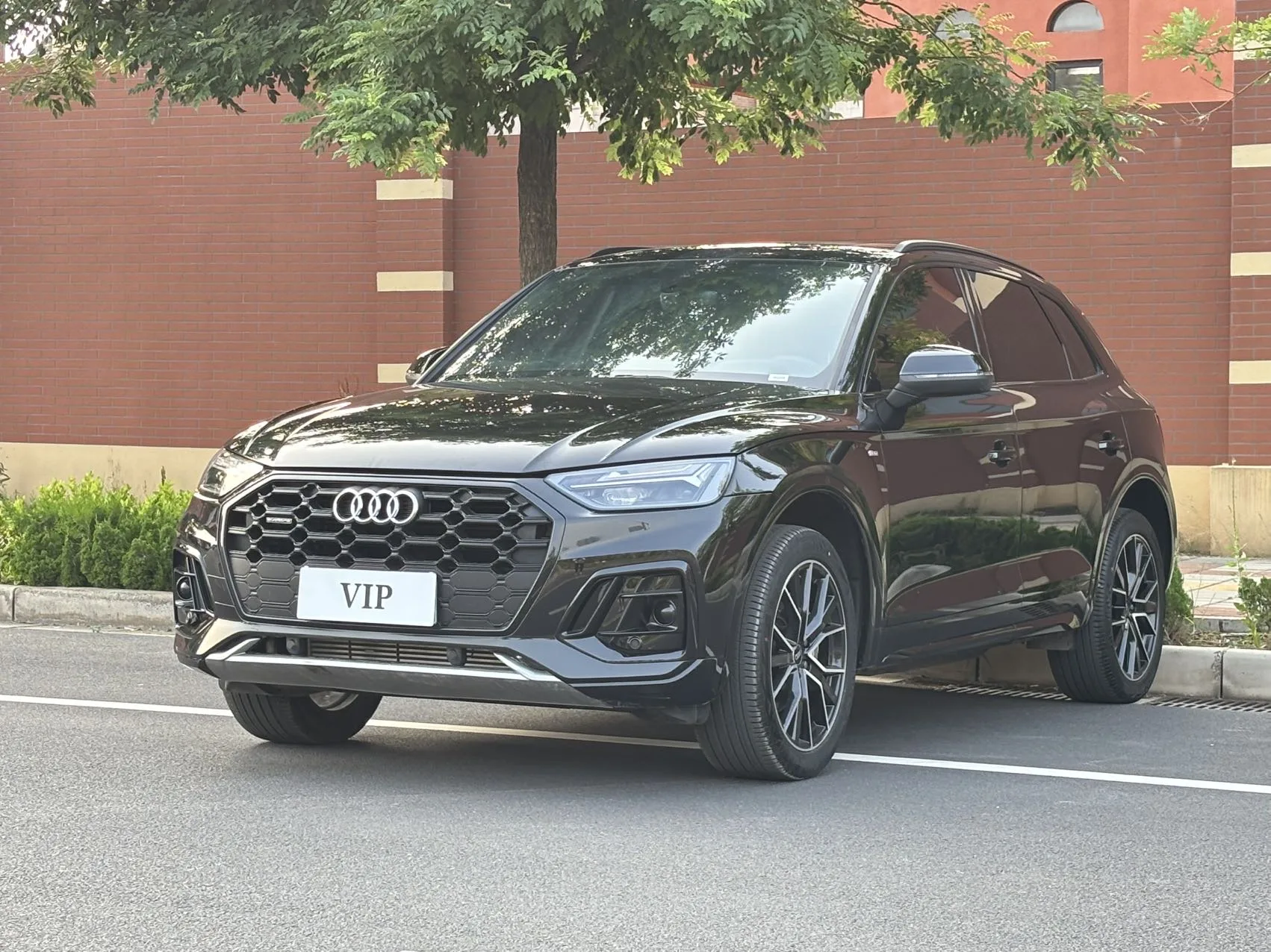 Audi 2025 Q5L 2.0TFSI 40TFSI Luxury Dynamic Automatic exterior
