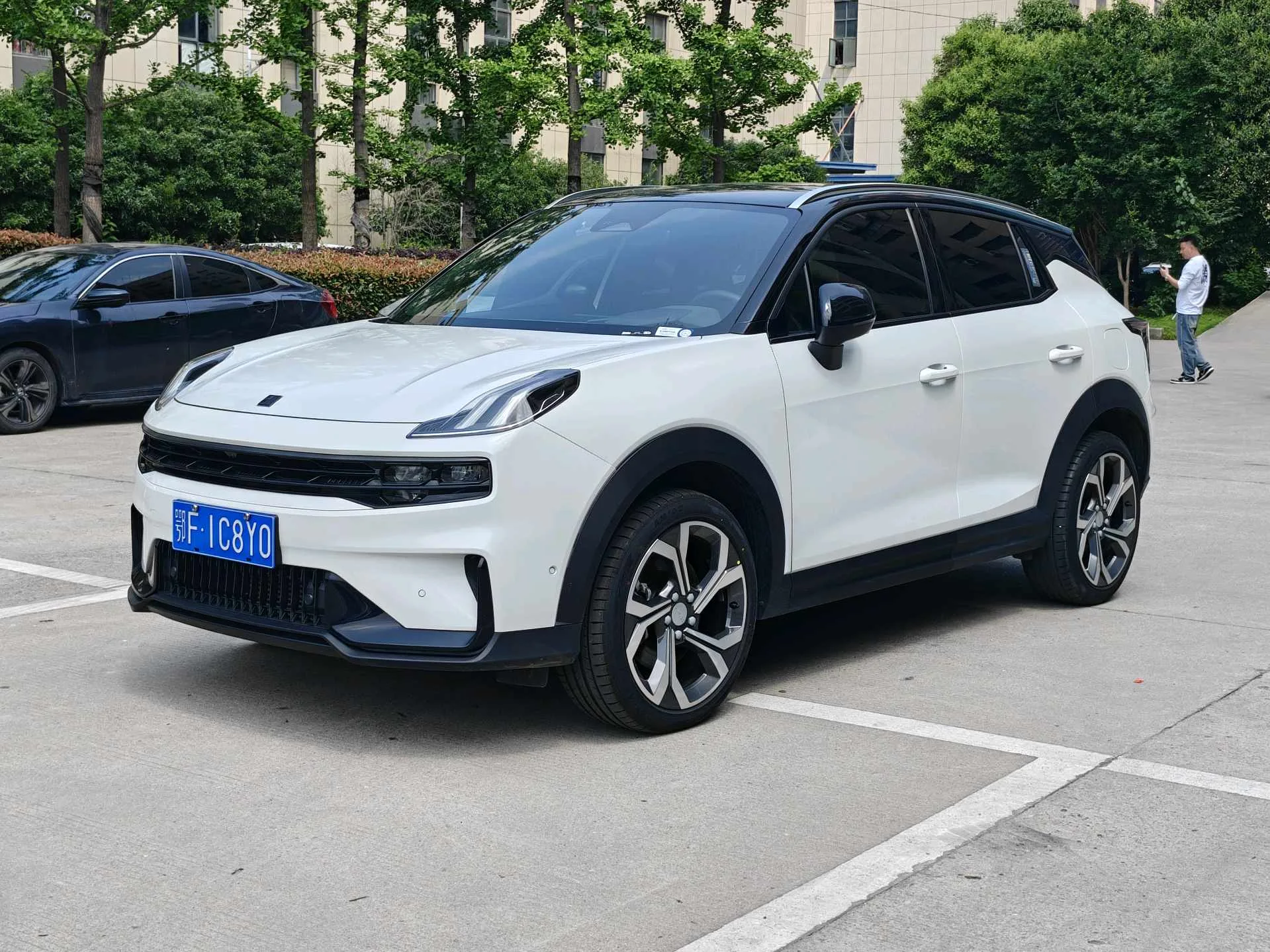 Lynk & Co 06 2023 Remix 1.5T Halo exterior