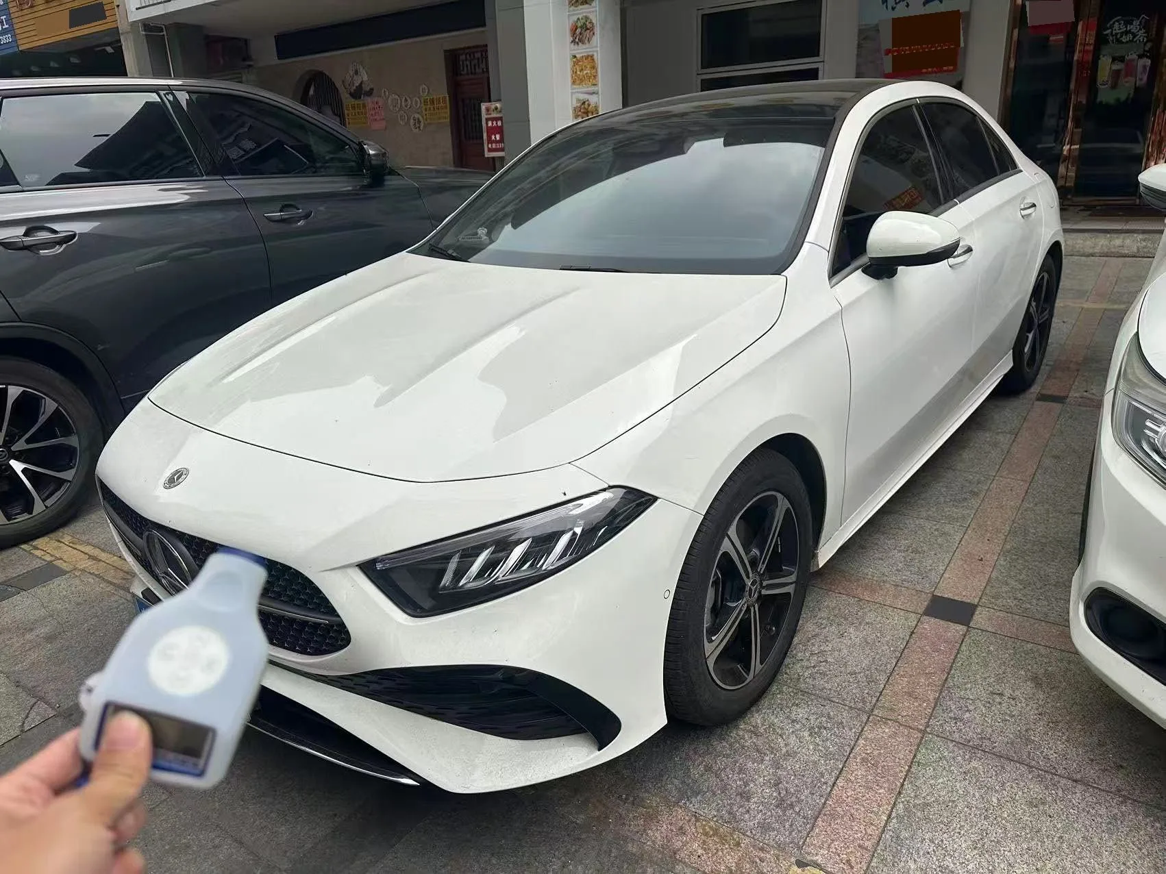 Mercedes-Benz A-Class 2025 A 200 L 1.3T Fashion Automatic exterior