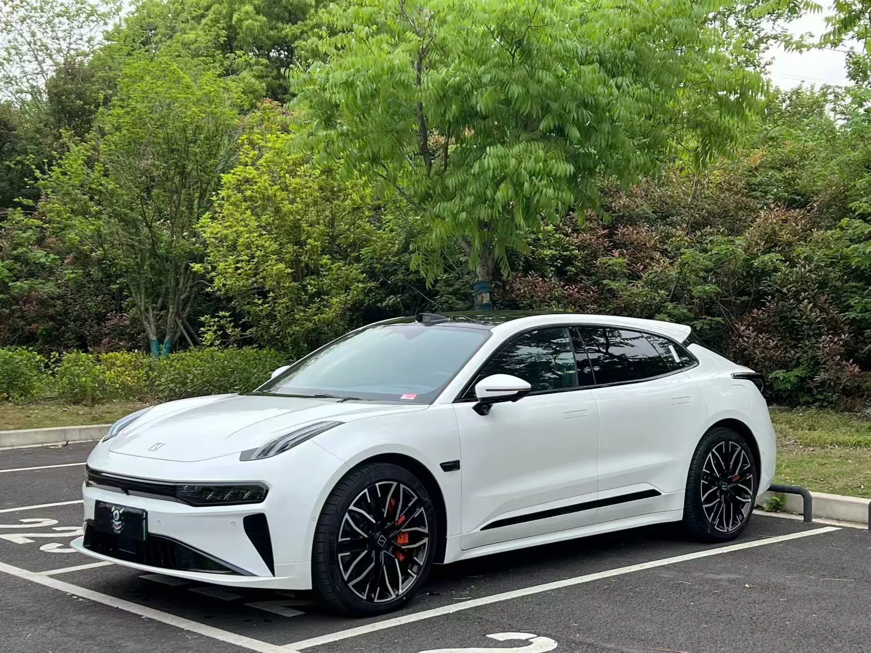 Zeekr 2025 Model Year Zeekr 001 YOU Edition 100kWh AWD Automatic Transmission exterior