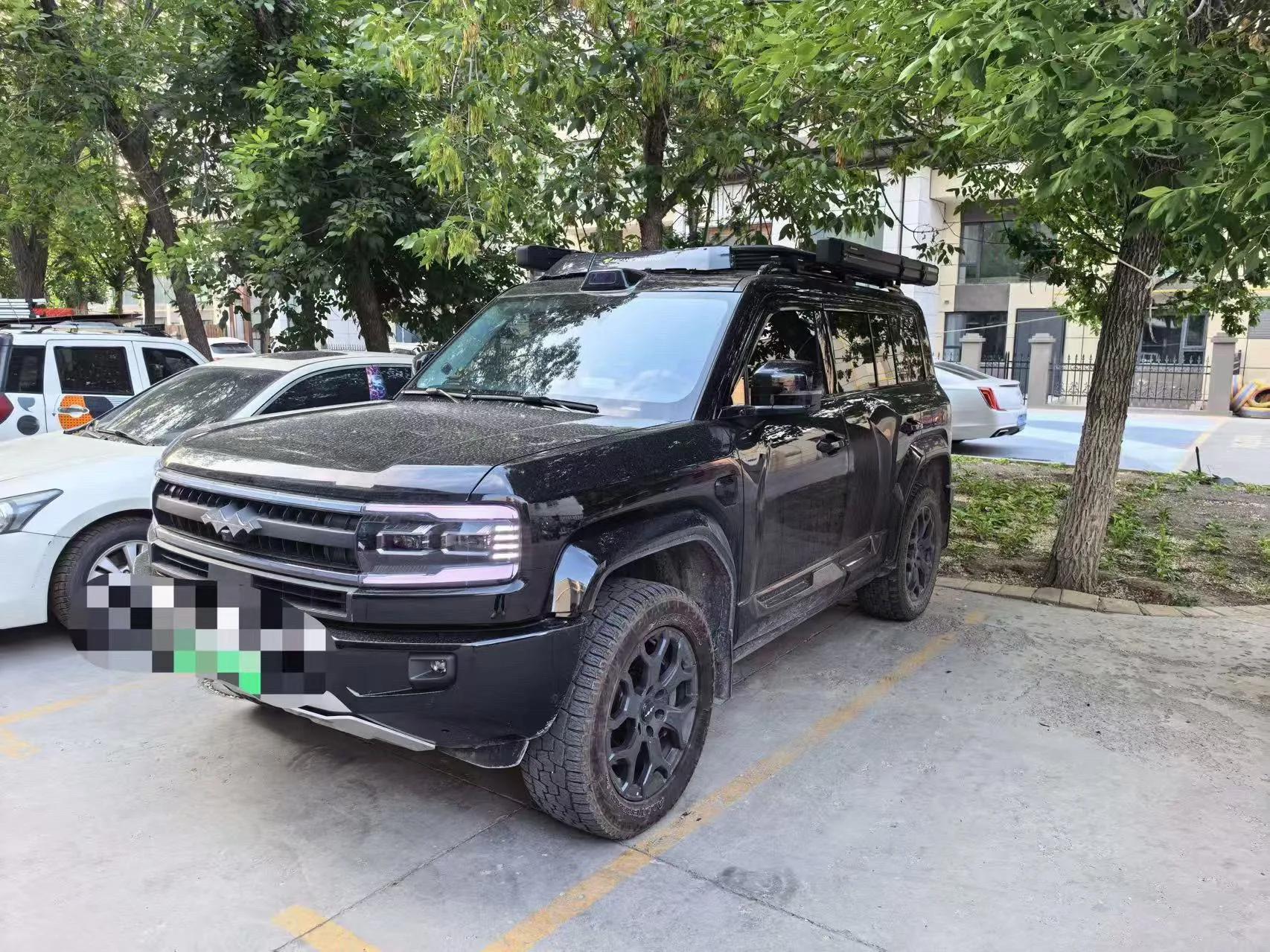 Fangchengbao 2025 Model Year Leopard 5 1.5T CVT Yunnian Laser Qiankun Intelligent Driving Edition, Automatic Transmission exterior