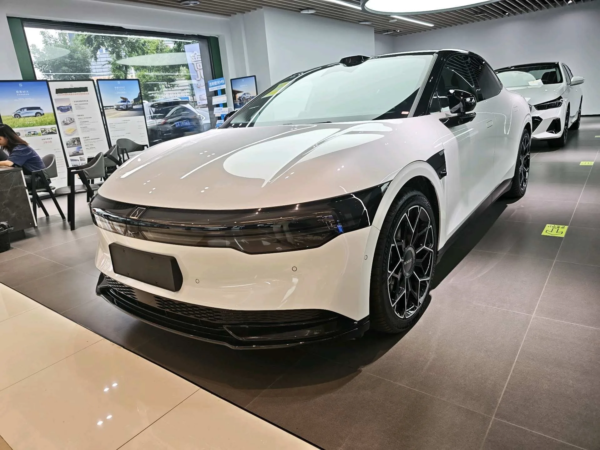 Zeekr 2025 Zeekr 007 Long Range RWD Intelligent Driving Edition 100kWh Automatic Transmission exterior