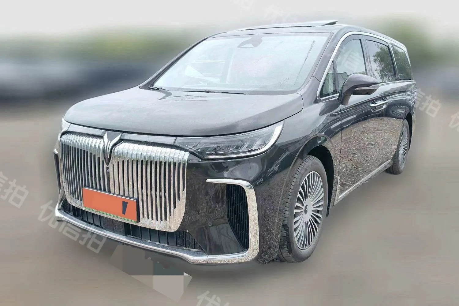 Voyah 2025 Dreamer PHEV 1.5T 4WD Premium Kunpeng Edition Automatic exterior