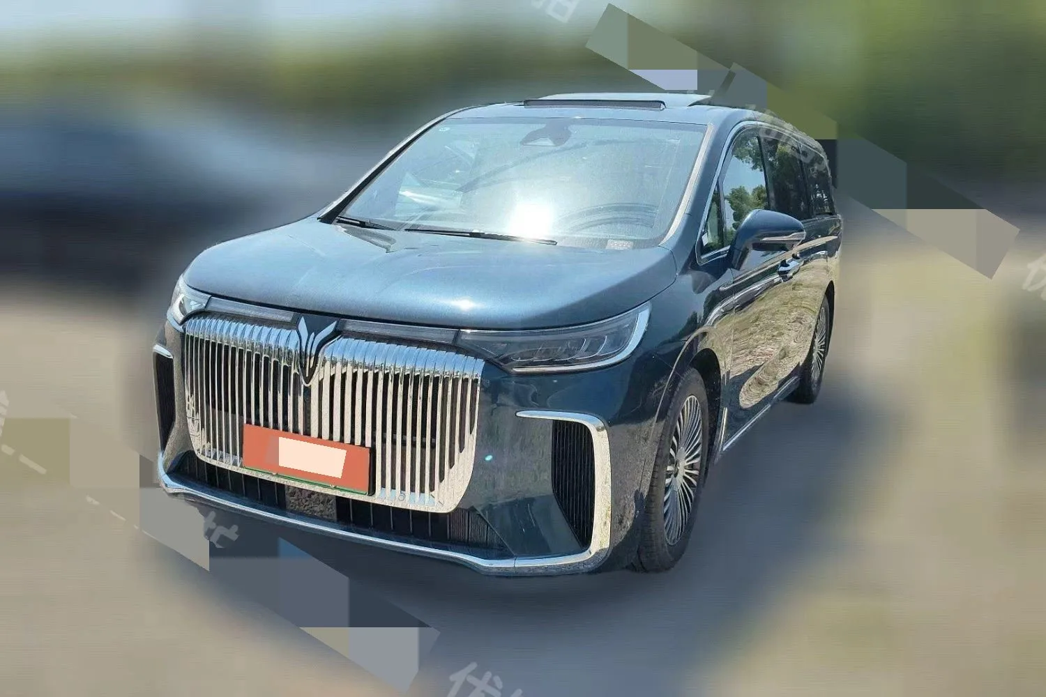 Voyah 2025 Dreamer PHEV 1.5T AWD Flagship Kunpeng Edition Automatic exterior