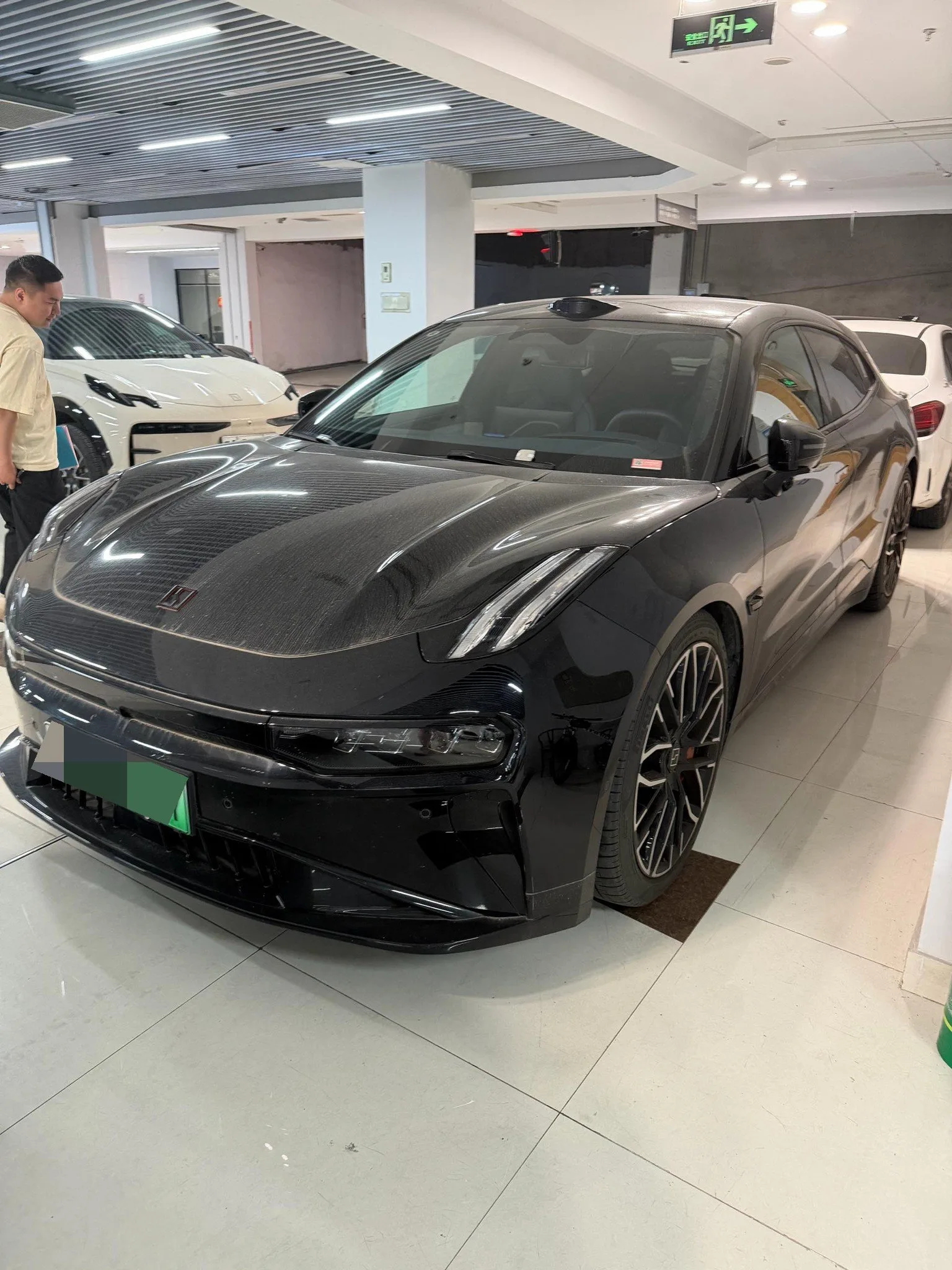 Jike 2025 Model Jike 001 YOU Edition 100kWh 4WD Automatic exterior