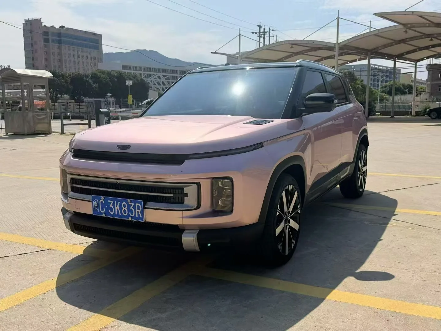 Geely ICON 2023 1.5TD Chocolate Edition exterior
