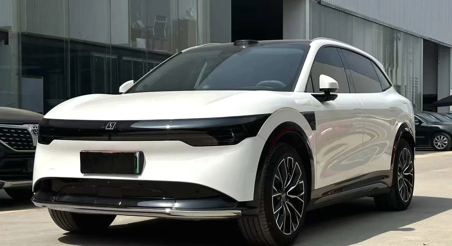 JiKrypton 2025 Model JiKrypton 7X 75kWh Rear-Wheel Drive Intelligent Driving Edition Automatic exterior