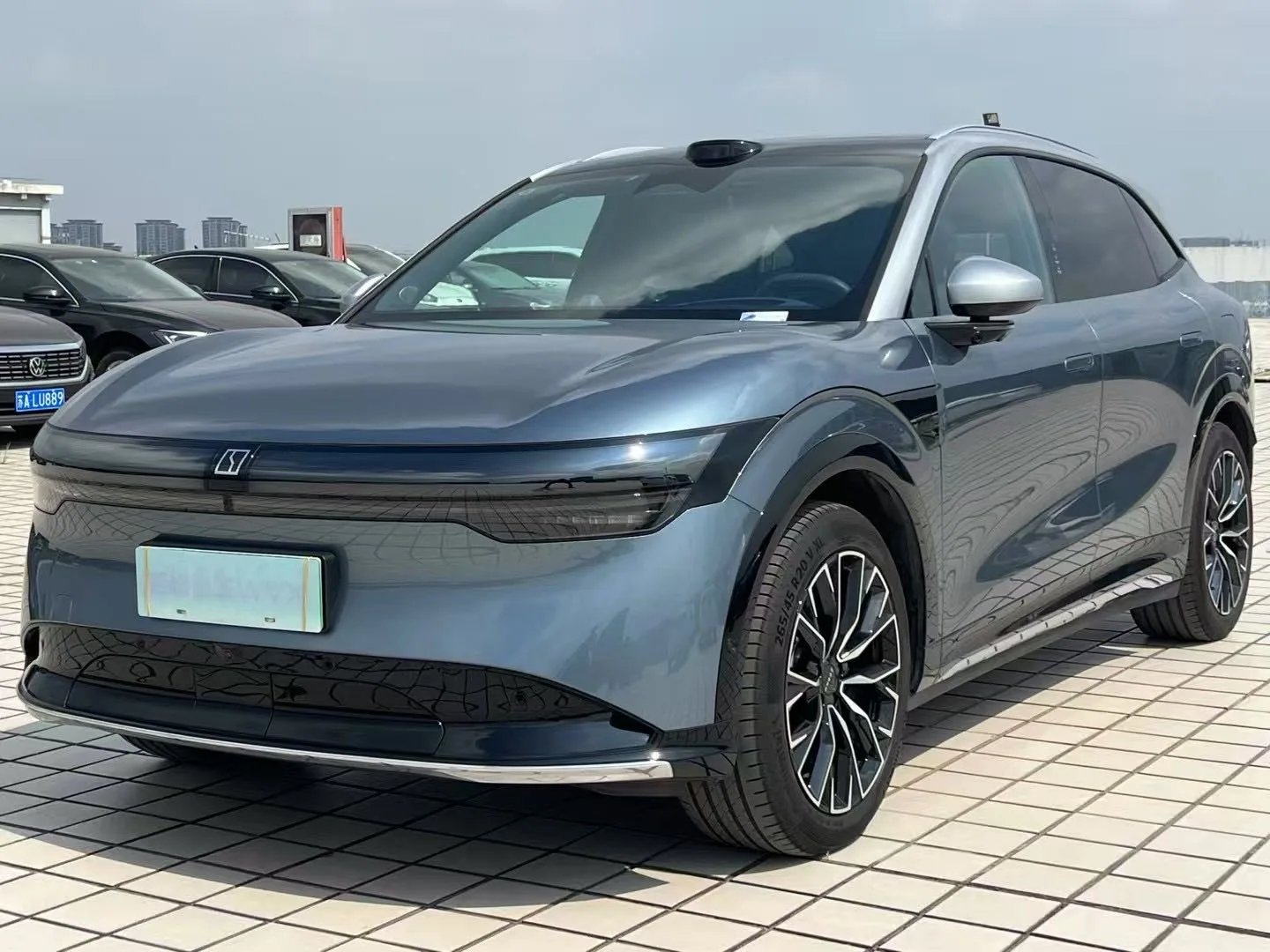JiKrypton 2025 Model JiKrypton 7X 100kWh Long Range Four-Wheel Drive Intelligent Driving Edition Automatic Transmission exterior