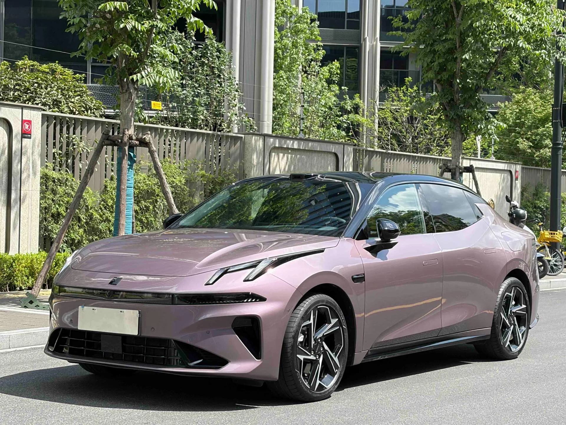 Lynk & Co 2026 Model, Lynk & Co 07 EM-P 1.5T, 126km Long Range Ultra H7 Automatic exterior