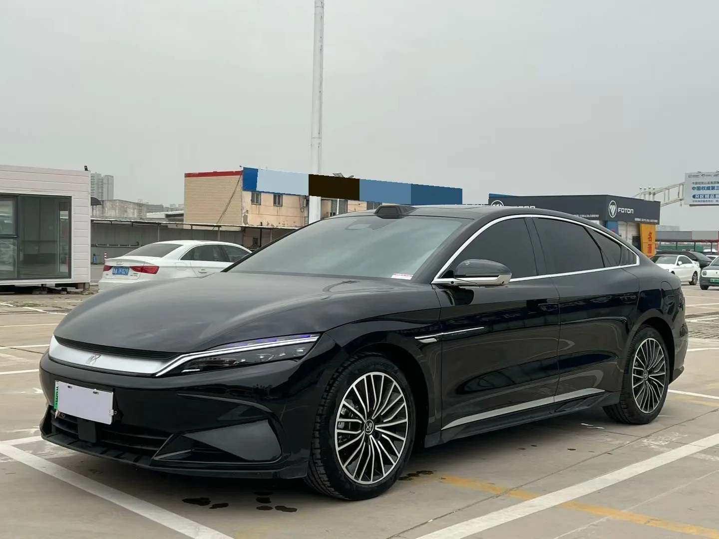 BYD 2025 Han DM-i 1.5T CVT Intelligent Driving Edition with 125km Range and LiDAR Flagship Model, Automatic Transmission exterior
